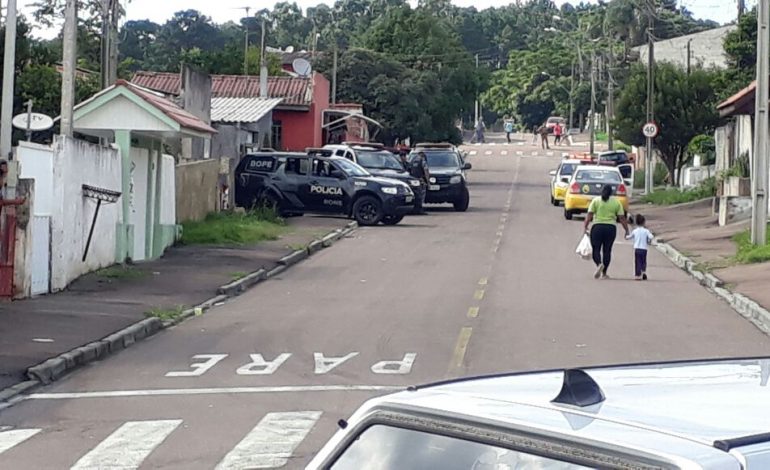 POLÍCIA ENTRA EM CONFRONTO COM ASSALTANTES E MATA DOIS HOMENS EM ARAUCÁRIA