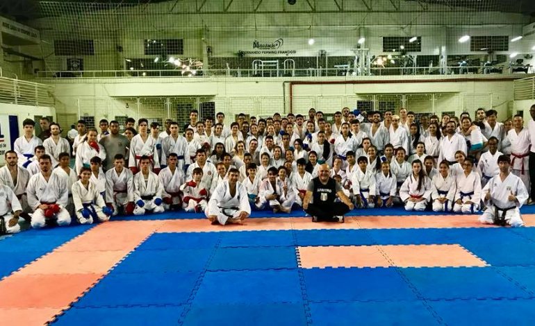 No Joval, Araucária leva título geral no Regional Sul de Karatê